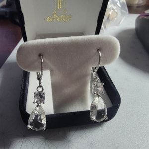 Drop earring .925 sterling silver and cubic zirconium stones